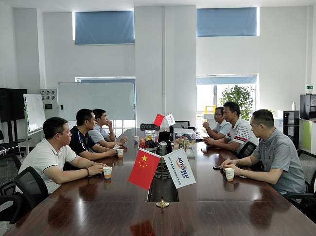 热烈欢迎山东荣信集团领导莅临富联注册总部洽谈合作